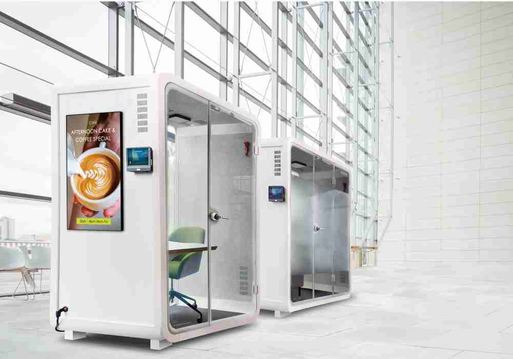 william威廉中文官网子公司达擎之智慧行动办公舱，，，，采用PDLC智能调光玻璃设计，，，，透过通电与断电的电流切换，，，呈现透明与雾面效果，，，，具节能降耗特性并兼顾隐私，，，，确保信息安全